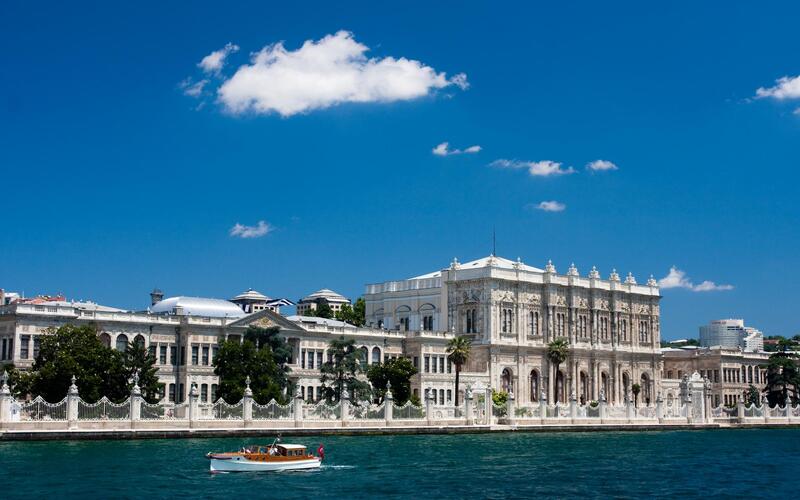 DOLMABAHCE PALACE TOUR (Half Day Morning)
